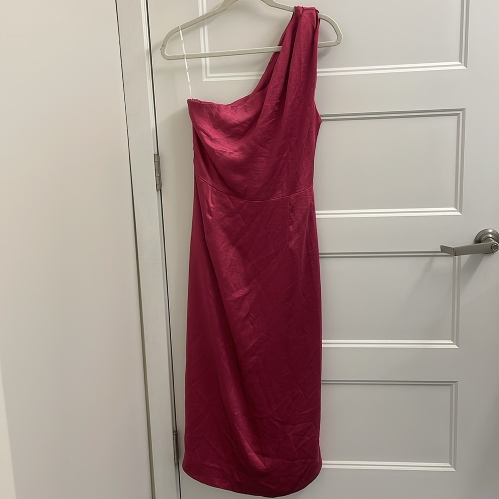 Elliatt Berry Cassini‎ Satin One Shoulder Ruched Midi Dress XL - $238 - Picture 7 of 15